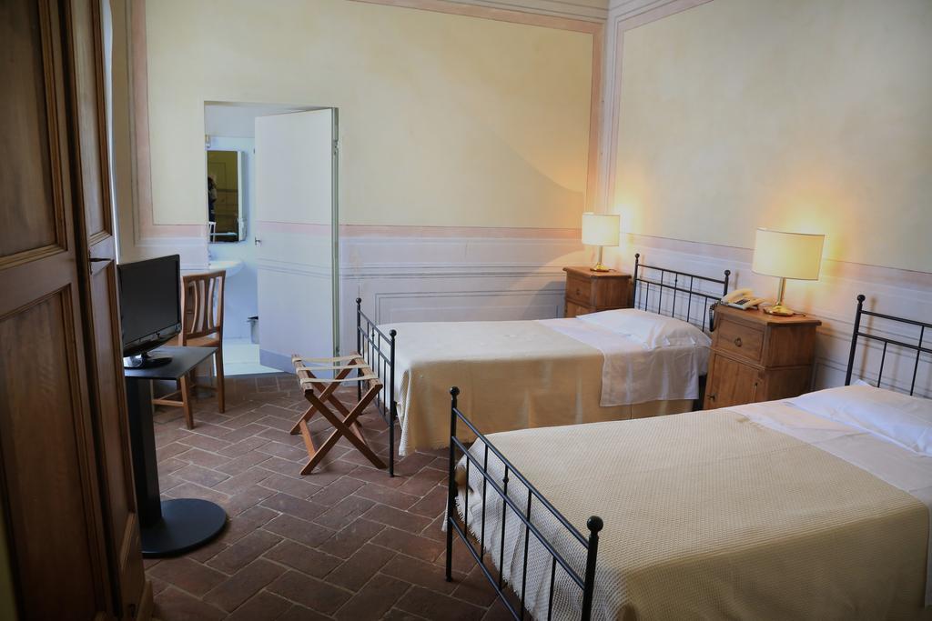 La Locanda Di San Pier Piccolo Arezzo Ruang foto